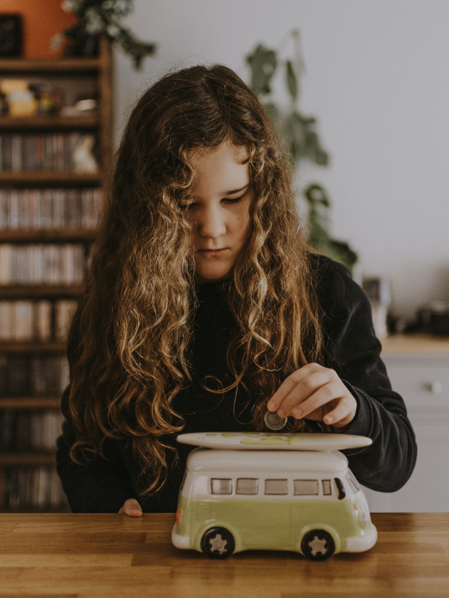 5 Tips for Talking to Your Kids About Money Story